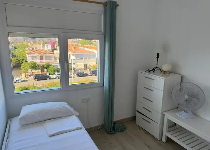 Winahost Province Square *